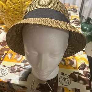 Women's Tan Woven Sun Hat with Black Band